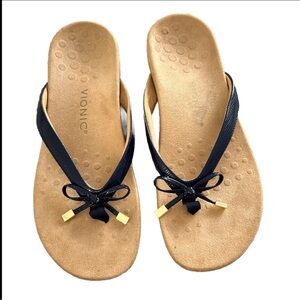 Vionic Bella II Navy Lizard Bow Thong Flip Flop Sandals.
